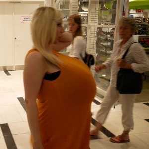 Shopping Mall With Non Stop Growing Boobgoddess Beshine