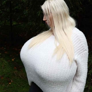 Beshine's breasts stick out so far that they might get less body heat