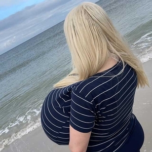 Beshine and her massive boobage at the beach