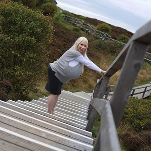 Beshine is standing in the middle of the heath landscape of Sylt