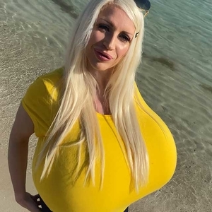 Breast size weight and expansion Queen Beshine