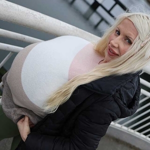 City Tour with worlds biggest titted woman Beshine