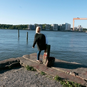 Woman with the worlds biggest boobs visits sweden