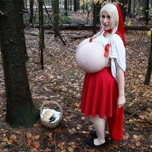 Beshine as Busty Little Red Riding Hood Halloween Video