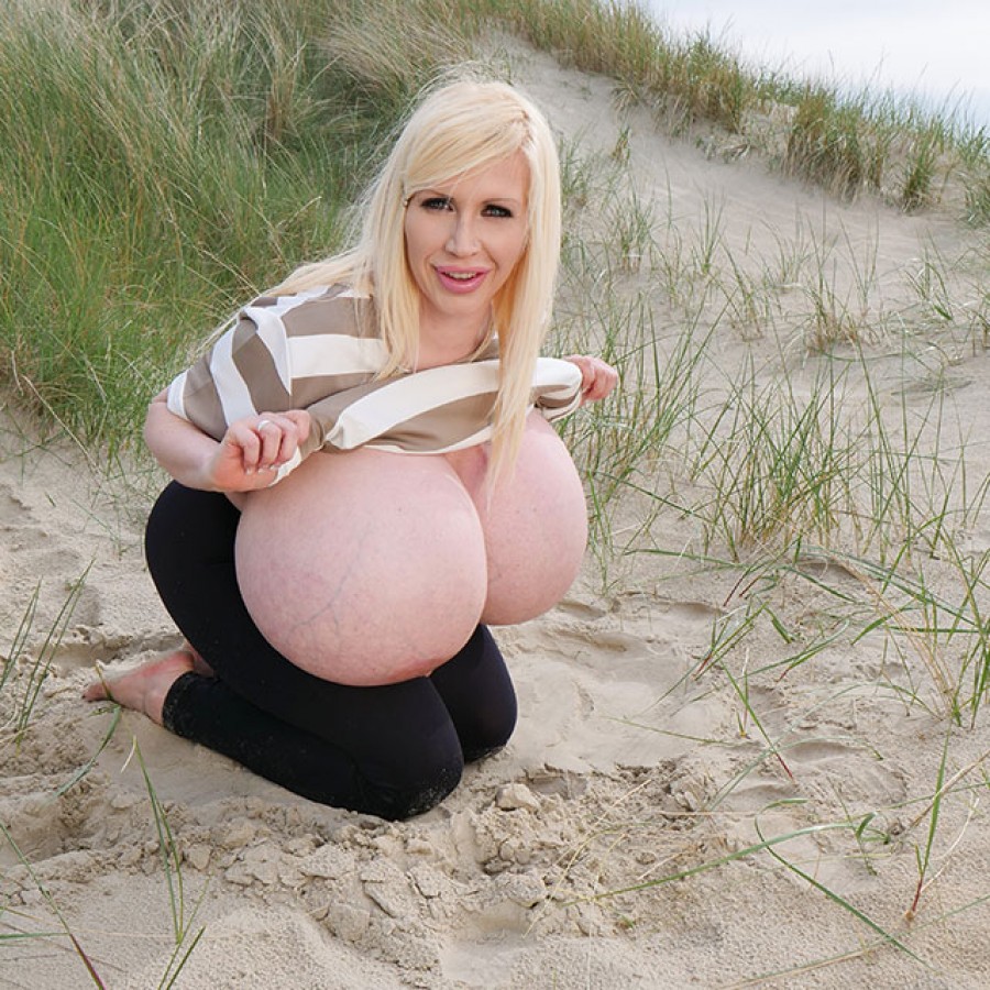beshine High quality photos of Beshine and the biggest boobs in the world
