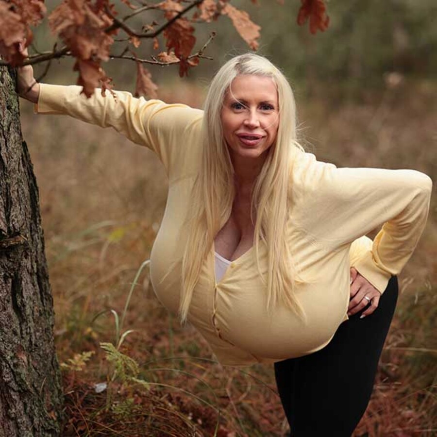 Biggest Boobs world champion Beshine